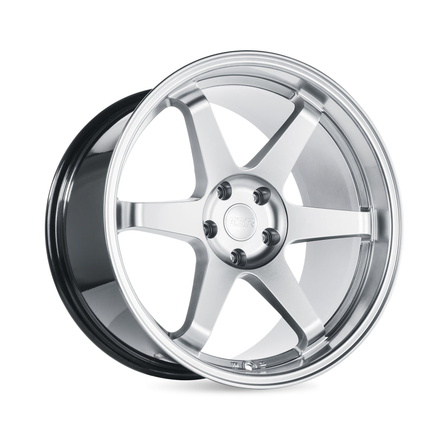 ESR SR07 HYPER SILVER WHEELS | 18X9.5 | 5X114.3 | OFFSET: 35MM | CB: 72.6MM